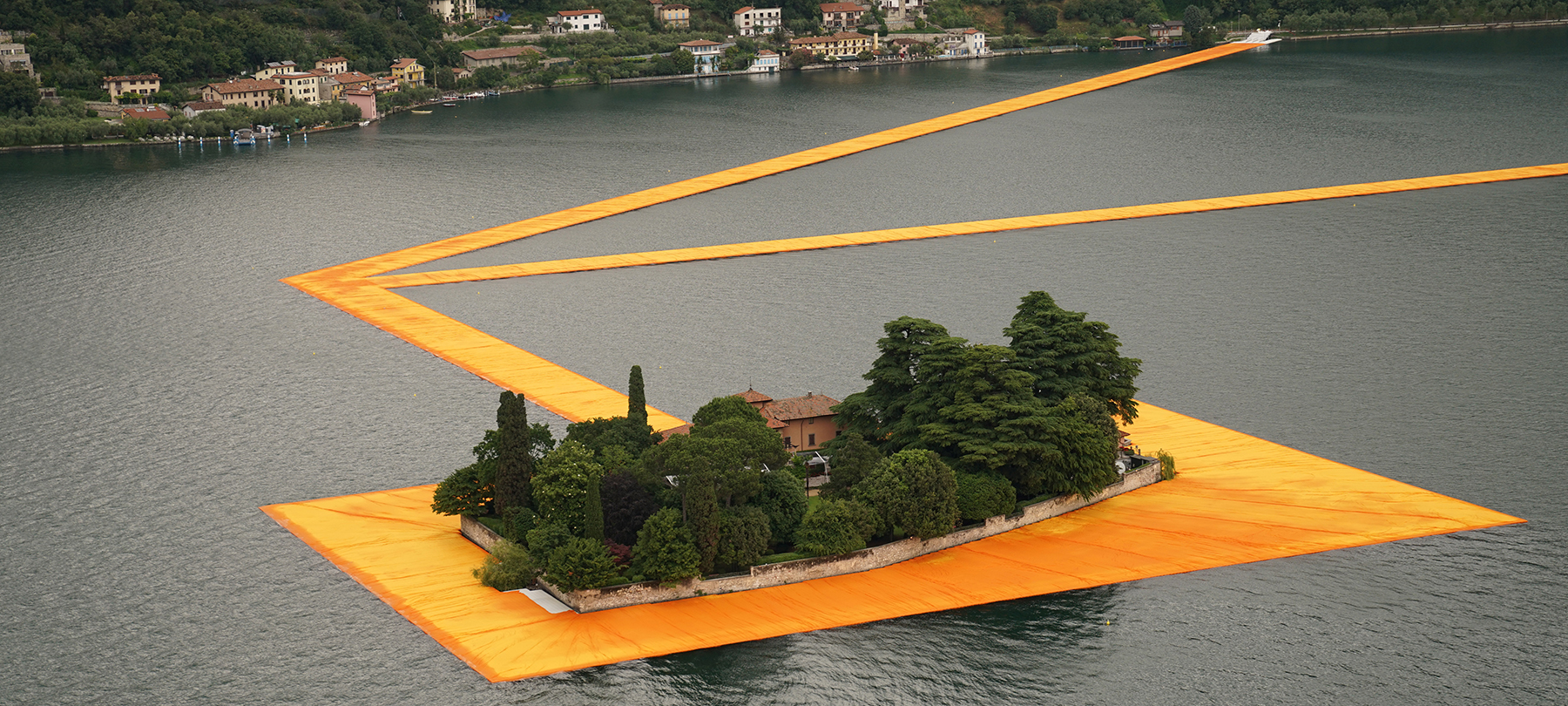 christo-and-jeanne-claude-floating-piers-lake-iseo-italy-designboom-1800